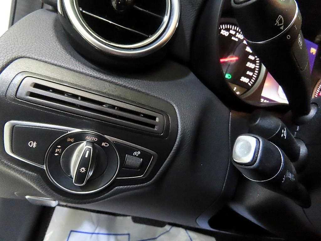 Mercedes Benz C Class 2018 Blanco - Importación desde Corea - HF Imports Iquique - Foto 14