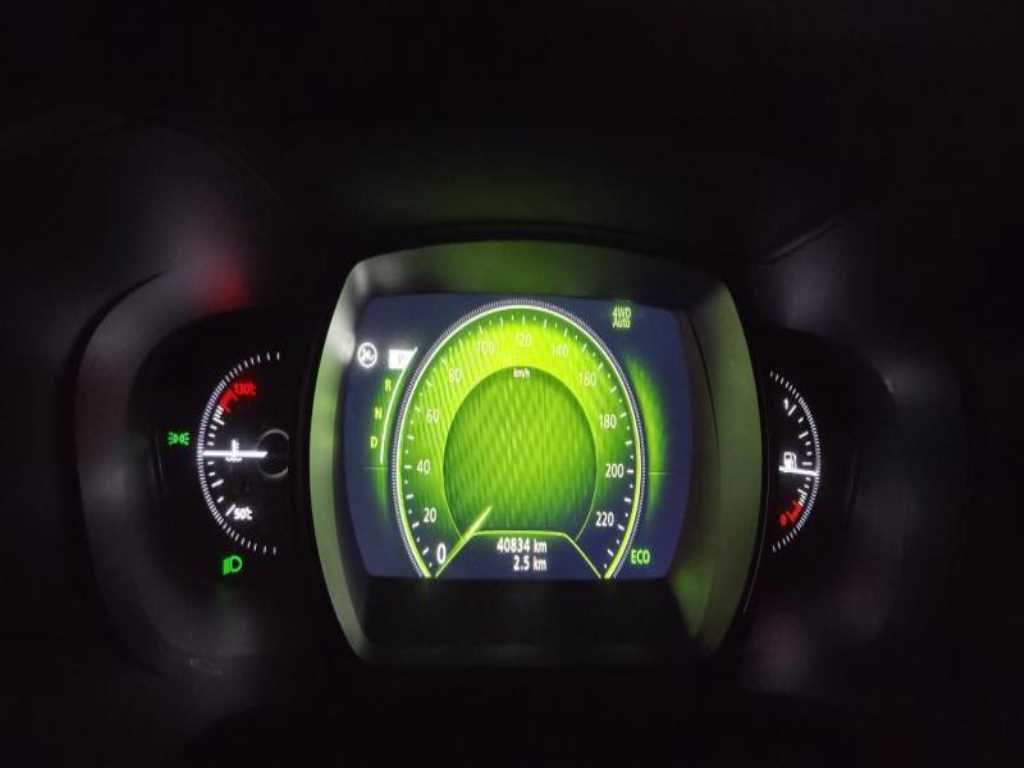 SAMSUNG QM6 - Vista 8