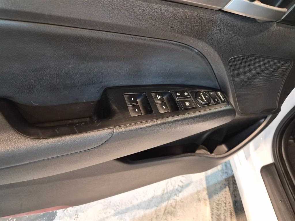 HYUNDAI Avante - Vista 11