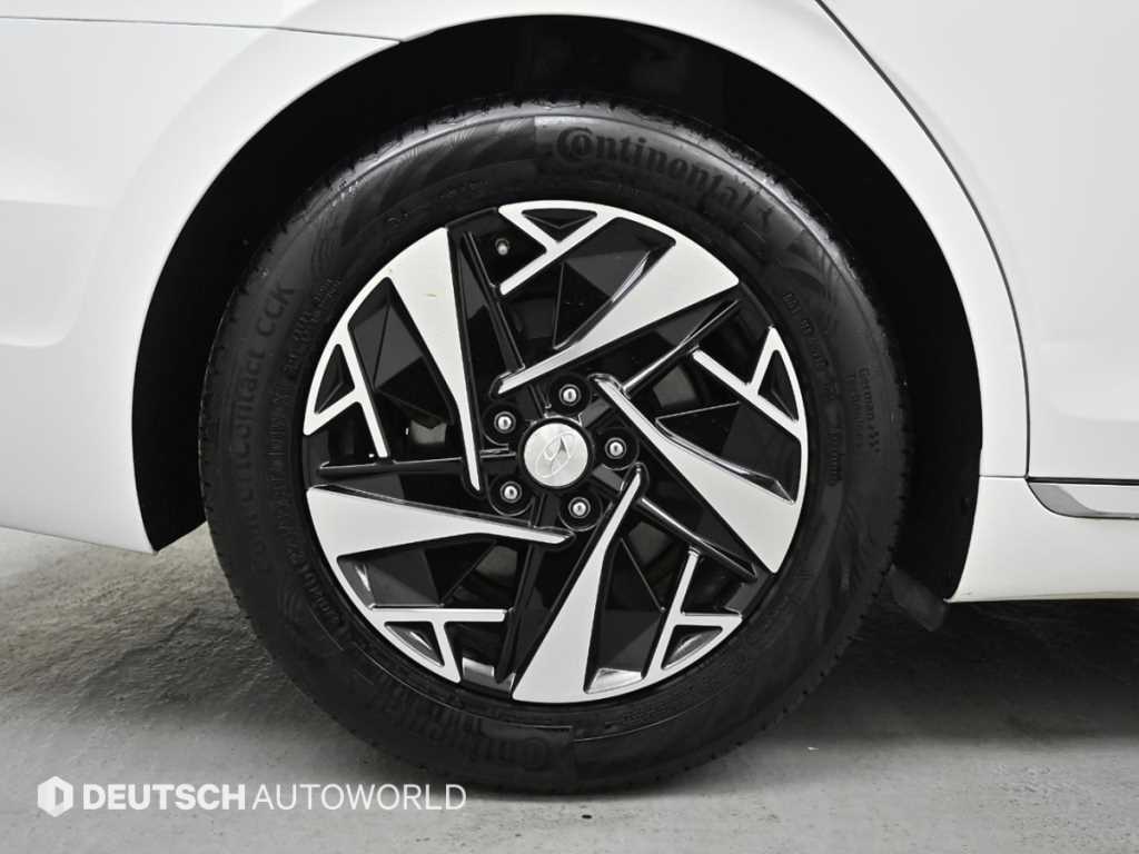 HYUNDAI Grandeur - Vista 5