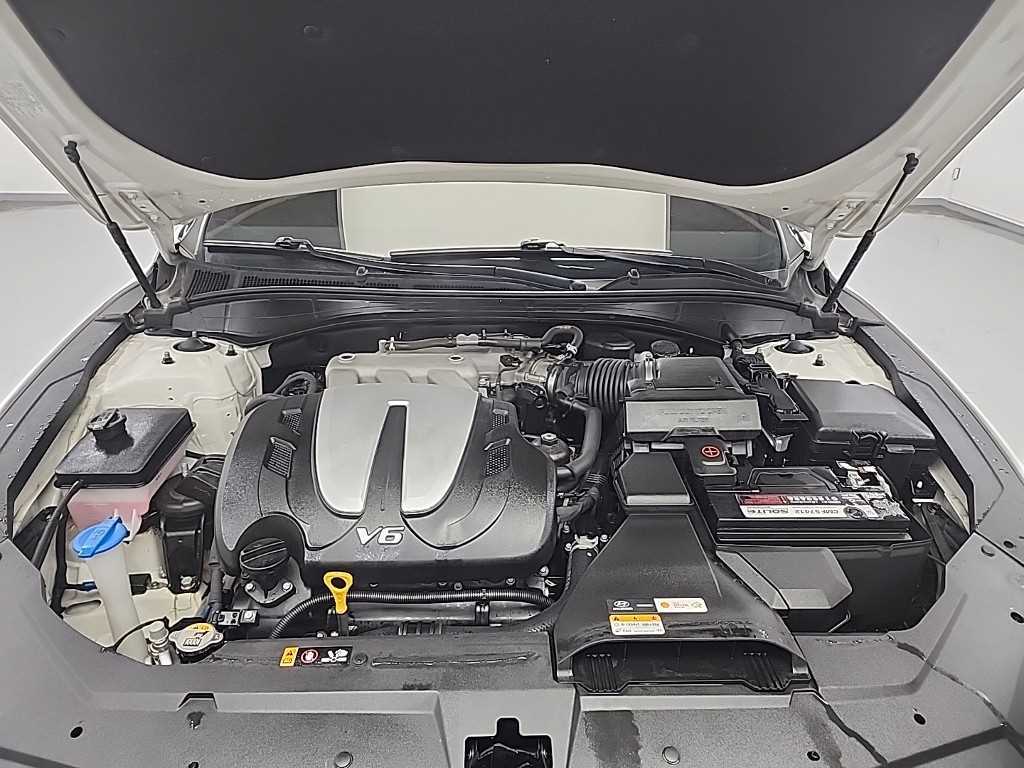 HYUNDAI Grandeur - Vista 5