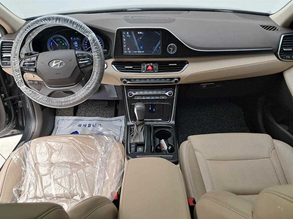 HYUNDAI Grandeur - Vista 6