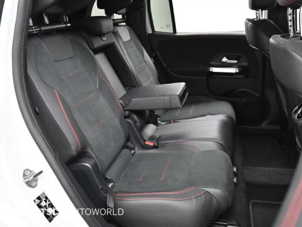 Mercedes Benz GLB Class - Vista 12