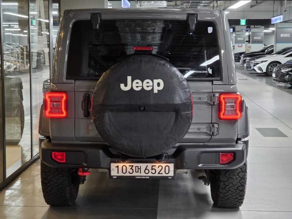 Jeep Wrangler - Vista 5