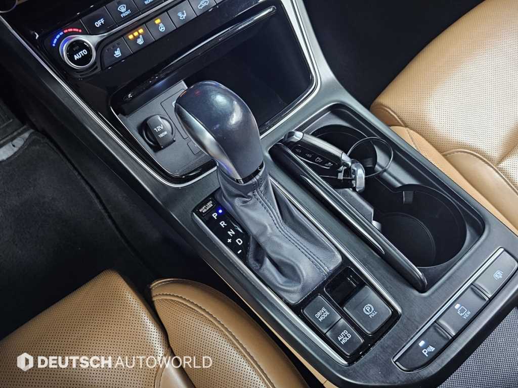 HYUNDAI Grandeur - Vista 9