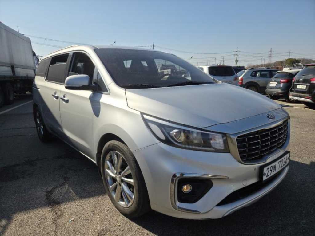 KIA Carnival - Vista 2