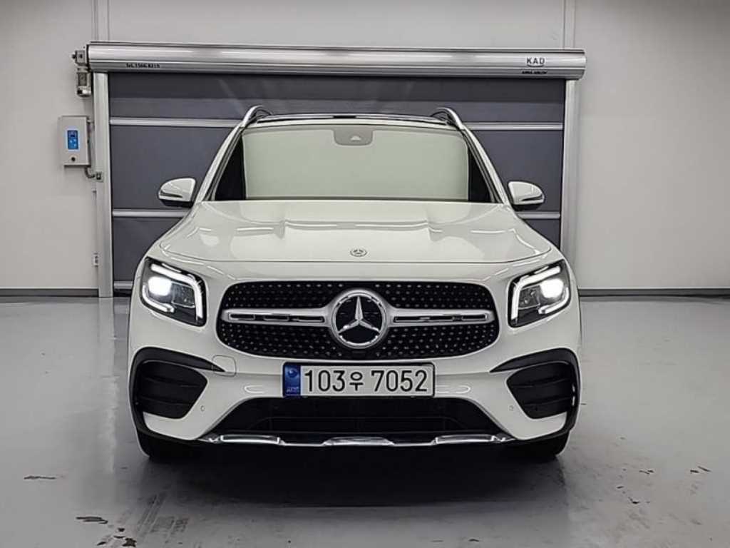 Mercedes Benz GLB Class - Vista 2