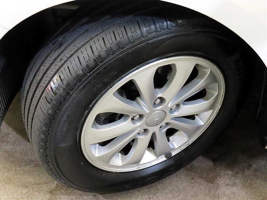 KIA K3 2015 Blanco - Importación desde Corea - HF Imports Iquique - Foto 20