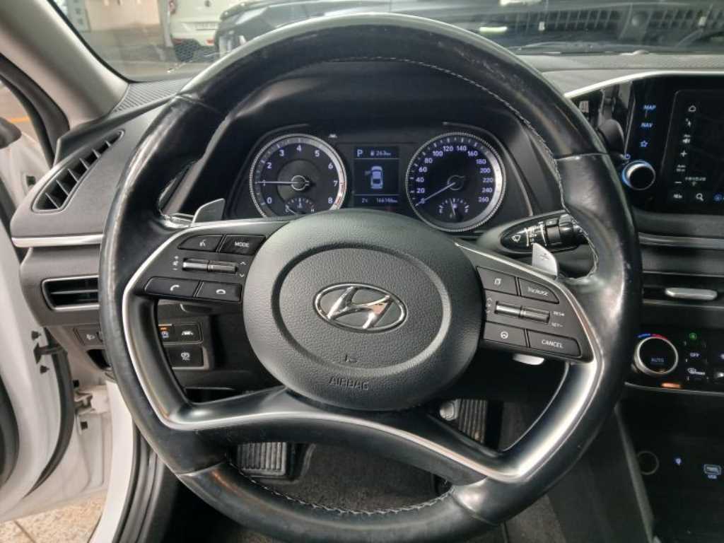 HYUNDAI Sonata - Vista 8