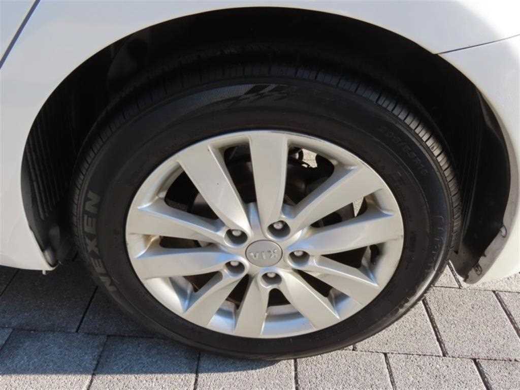 KIA K3 2014 Blanco - Importación desde Corea - HF Imports Iquique - Foto 17