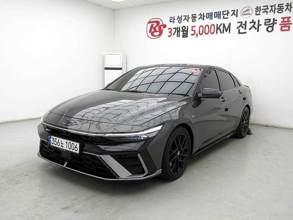 HYUNDAI Avante - Vista 2