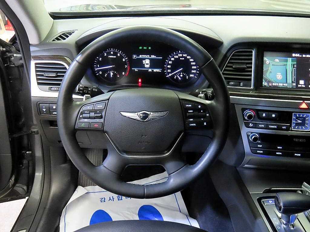 Genesis G80 - Vista 8