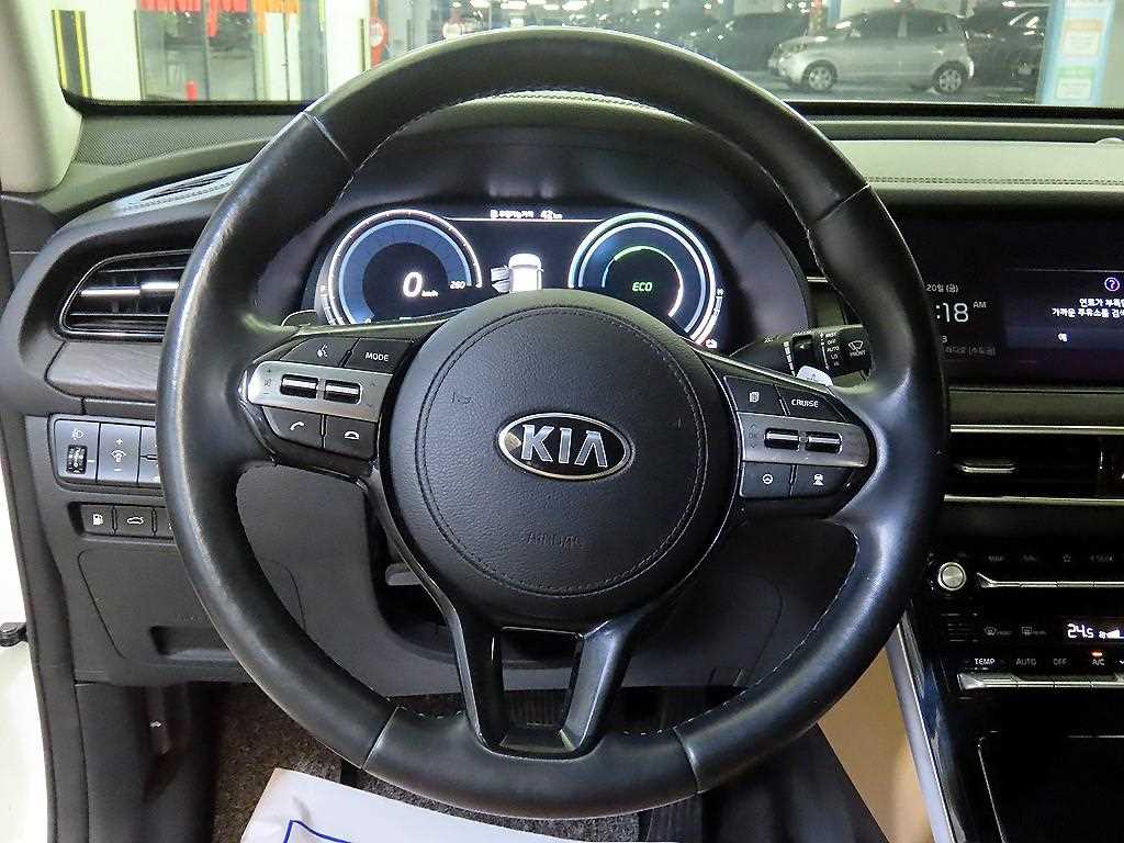 KIA K7 - Vista 8