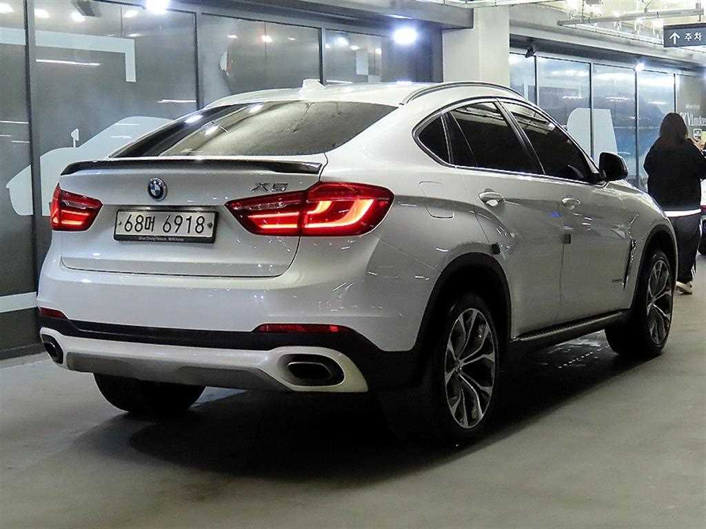 BMW X6 - Vista 4