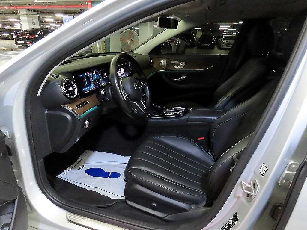 Mercedes Benz E class - Vista 6