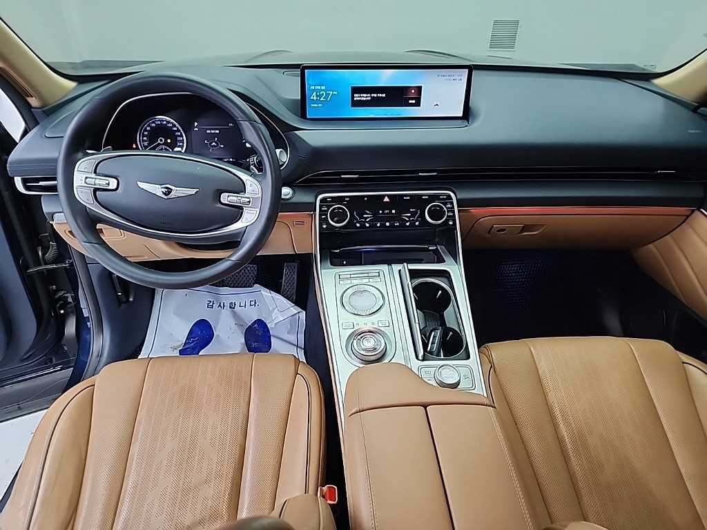 Genesis GV80 - Vista 8