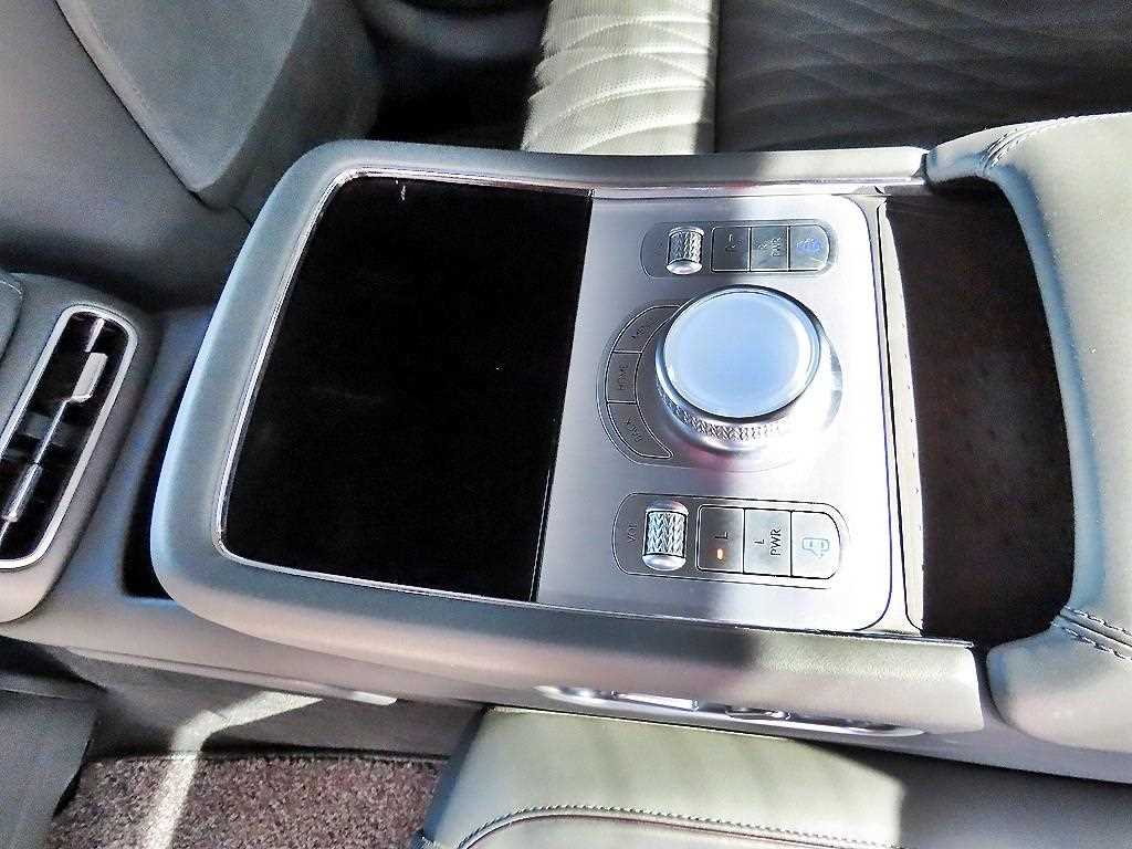 Genesis G90 2022 Negro - Importación desde Corea - HF Imports Iquique - Foto 15