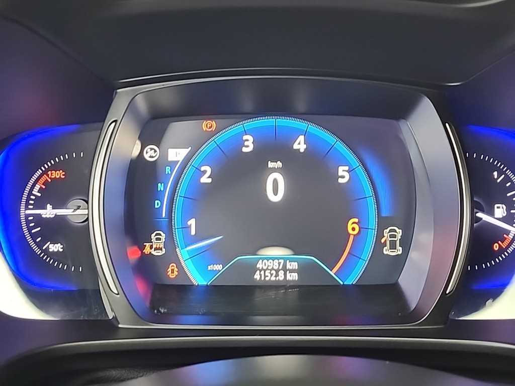 SAMSUNG QM6 - Vista 6