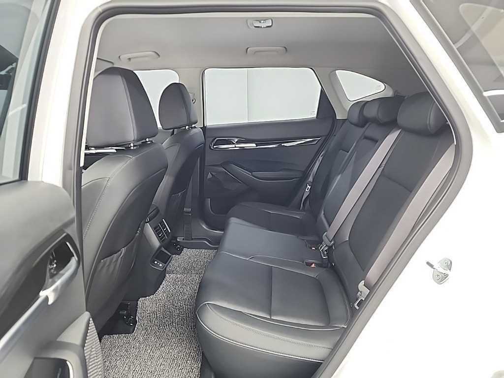 KIA Seltos - Vista 12