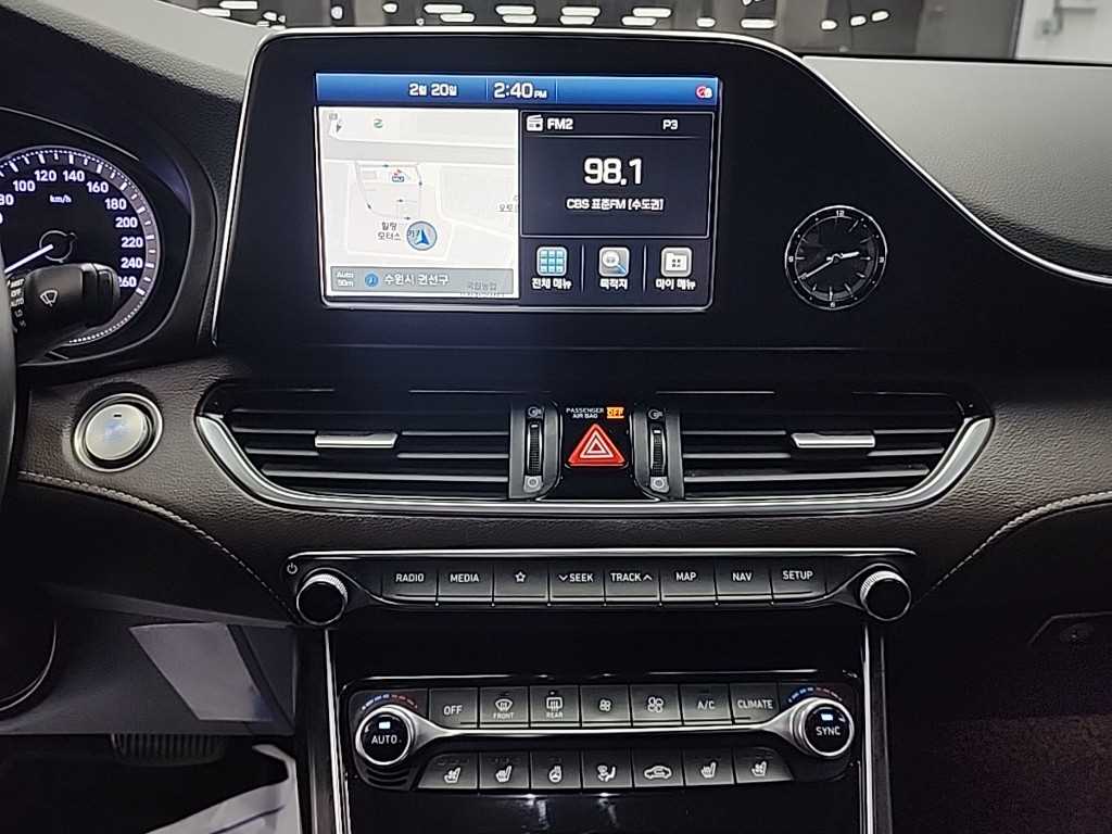 HYUNDAI Grandeur - Vista 10