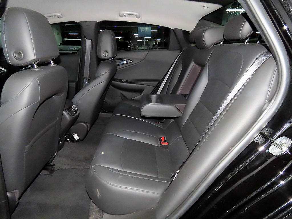 Chevrolet Malibu - Vista 7