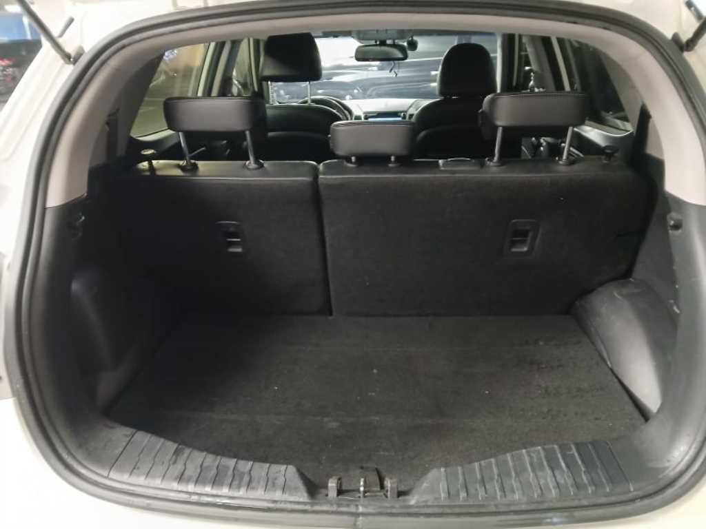 Ssangyong Tivoli 2016 Blanco - Importación desde Corea - HF Imports Iquique - Foto 18