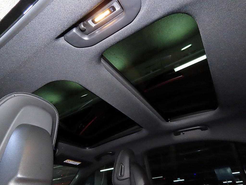 Mercedes Benz C Class 2023 Negro - Importación desde Corea - HF Imports Iquique - Foto 18