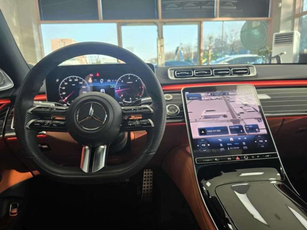 Mercedes Benz S Class - Vista 10