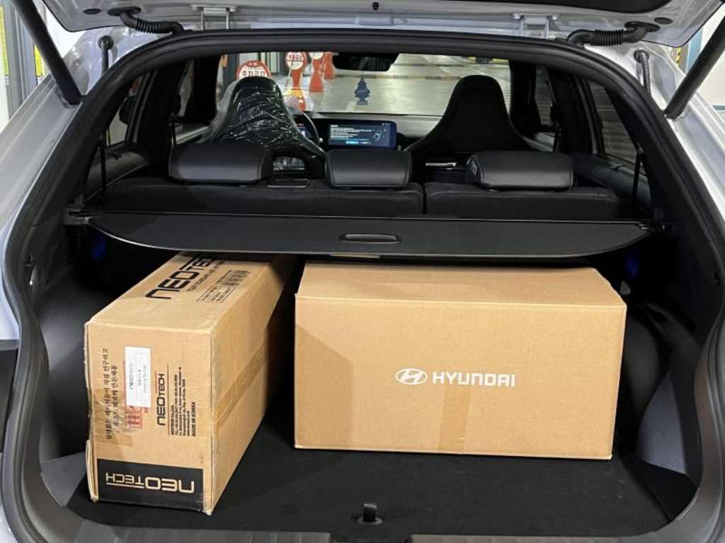 HYUNDAI Ioniq 5 - Vista 6