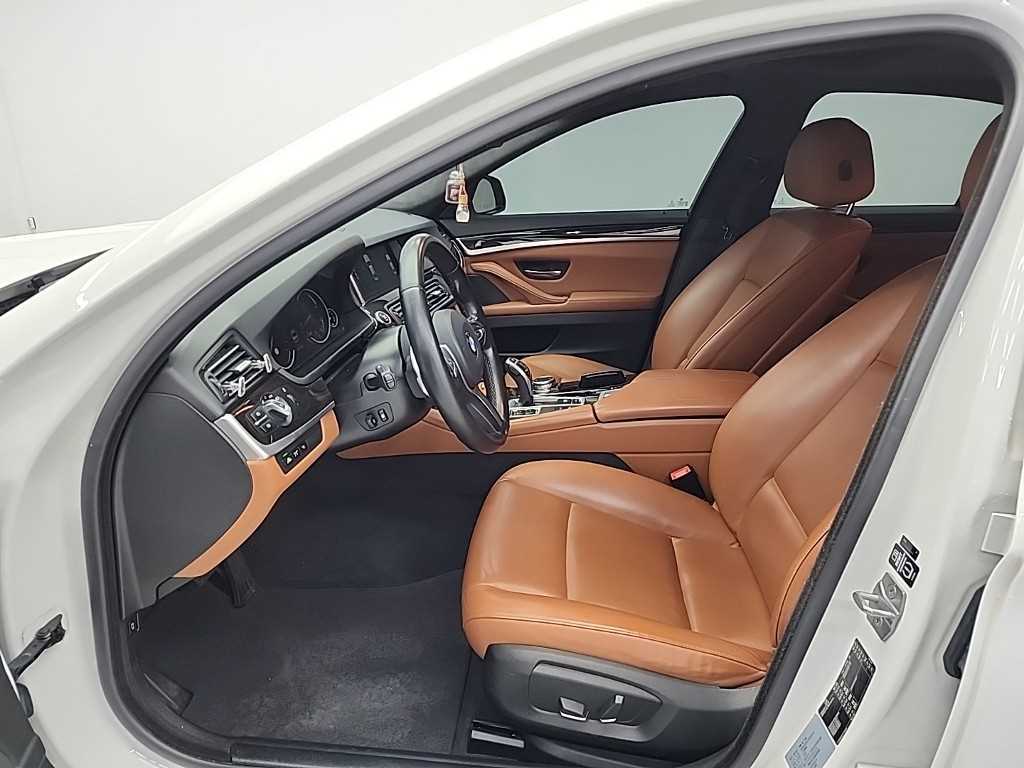 BMW 5 Series - Vista 10