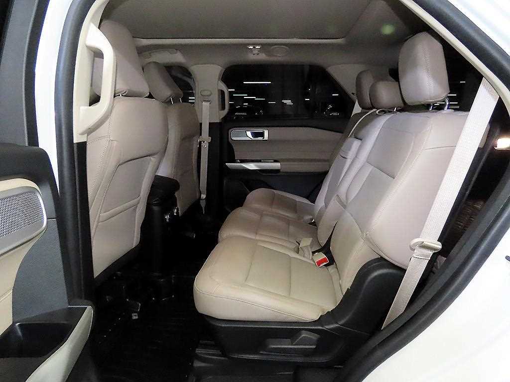 Ford Explorer - Vista 7