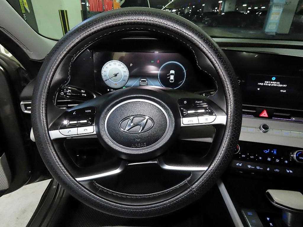 HYUNDAI Avante - Vista 8