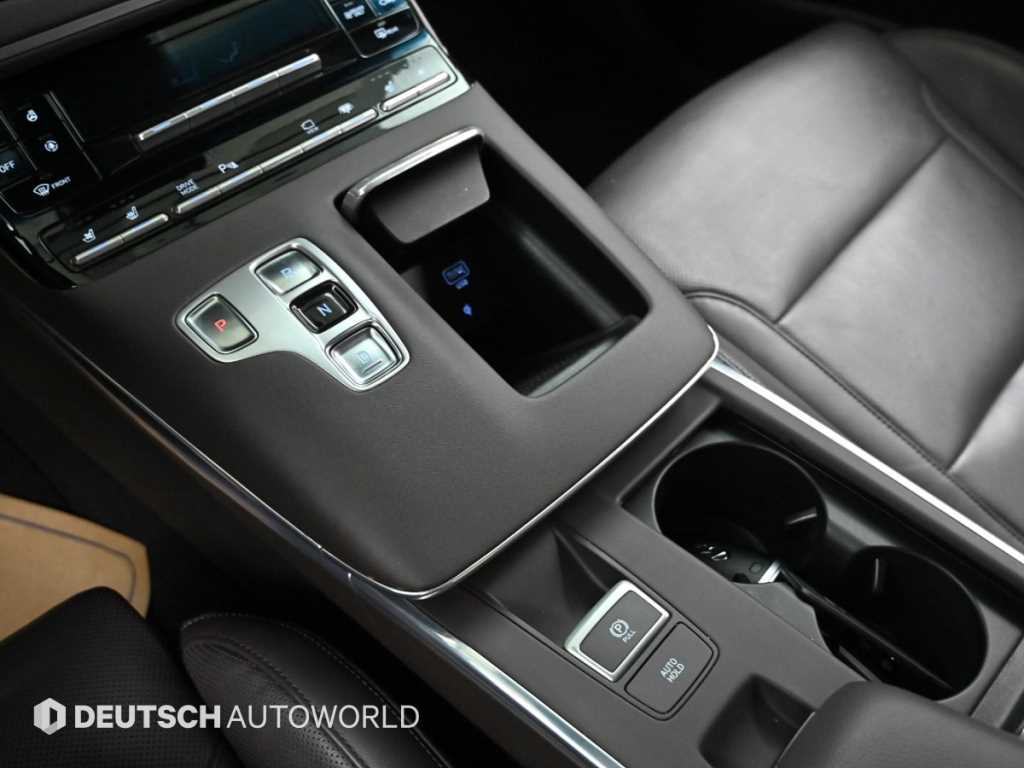 HYUNDAI Grandeur - Vista 9