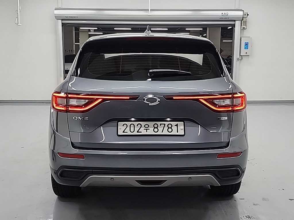 SAMSUNG QM6 - Vista 3