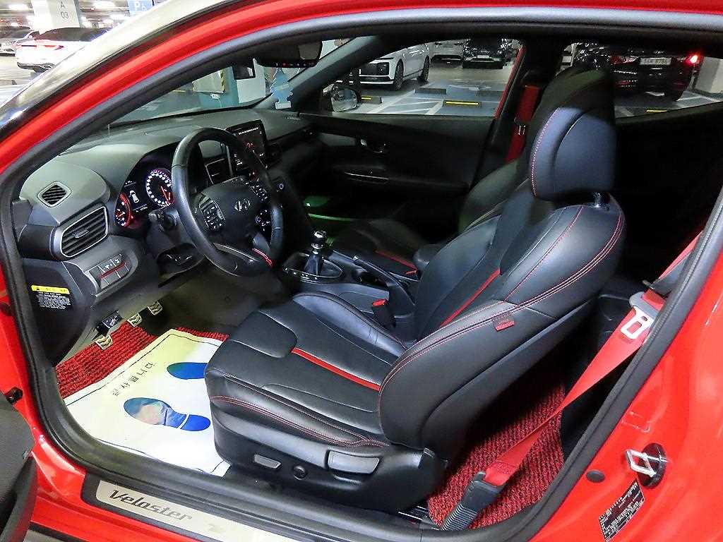 HYUNDAI Veloster - Vista 6