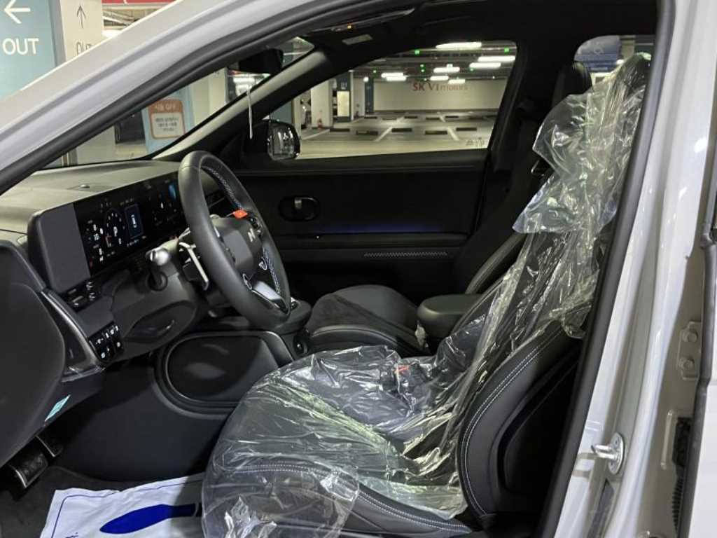 HYUNDAI Ioniq 5 - Vista 8