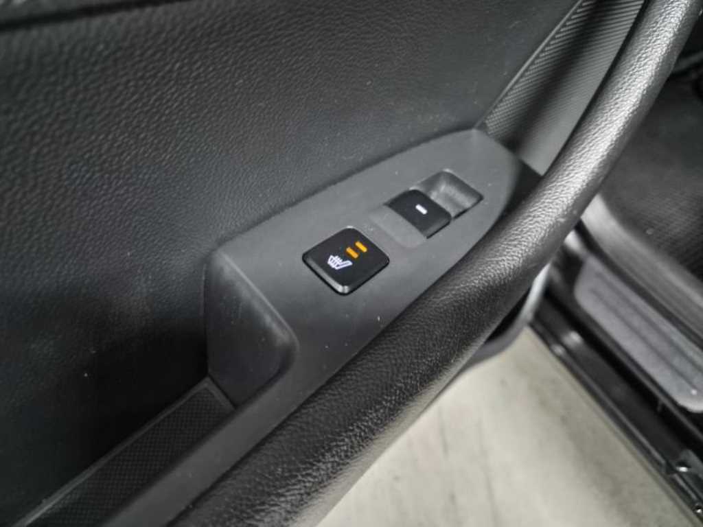 HYUNDAI Sonata - Vista 12