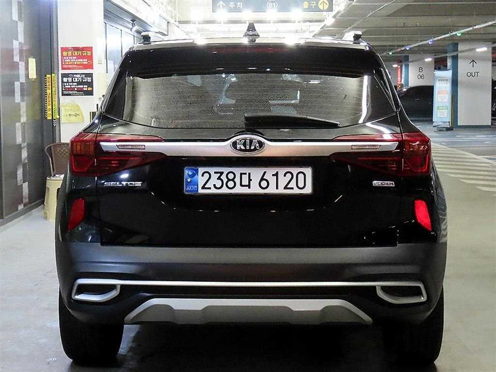 KIA Seltos - Vista 5