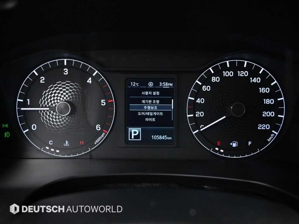 Ssangyong Rexton - Vista 8