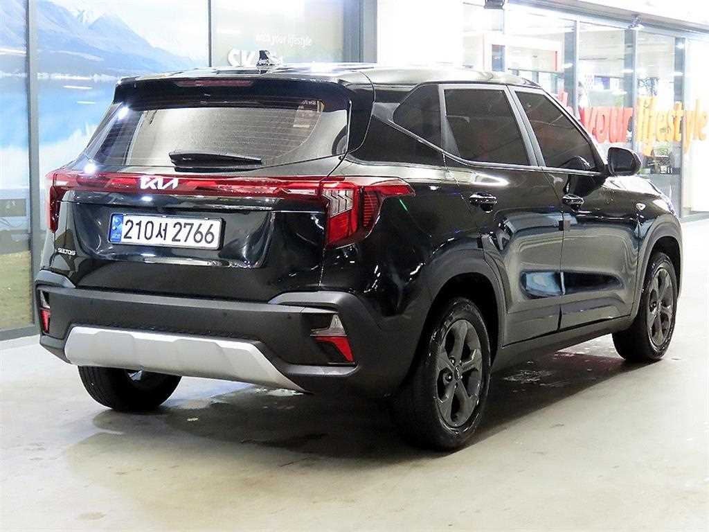 KIA Seltos - Vista 4