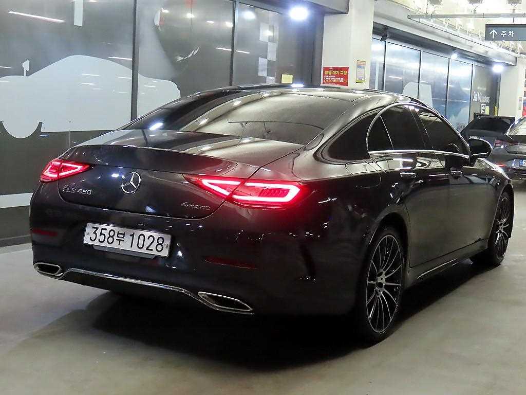 Mercedes Benz CLS Class - Vista 4