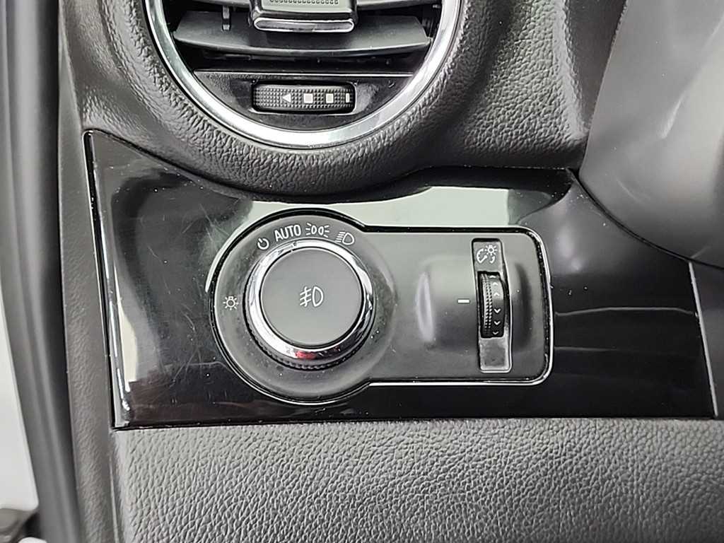 Chevrolet Orlando 2016 Blanco - Importación desde Corea - HF Imports Iquique - Foto 16