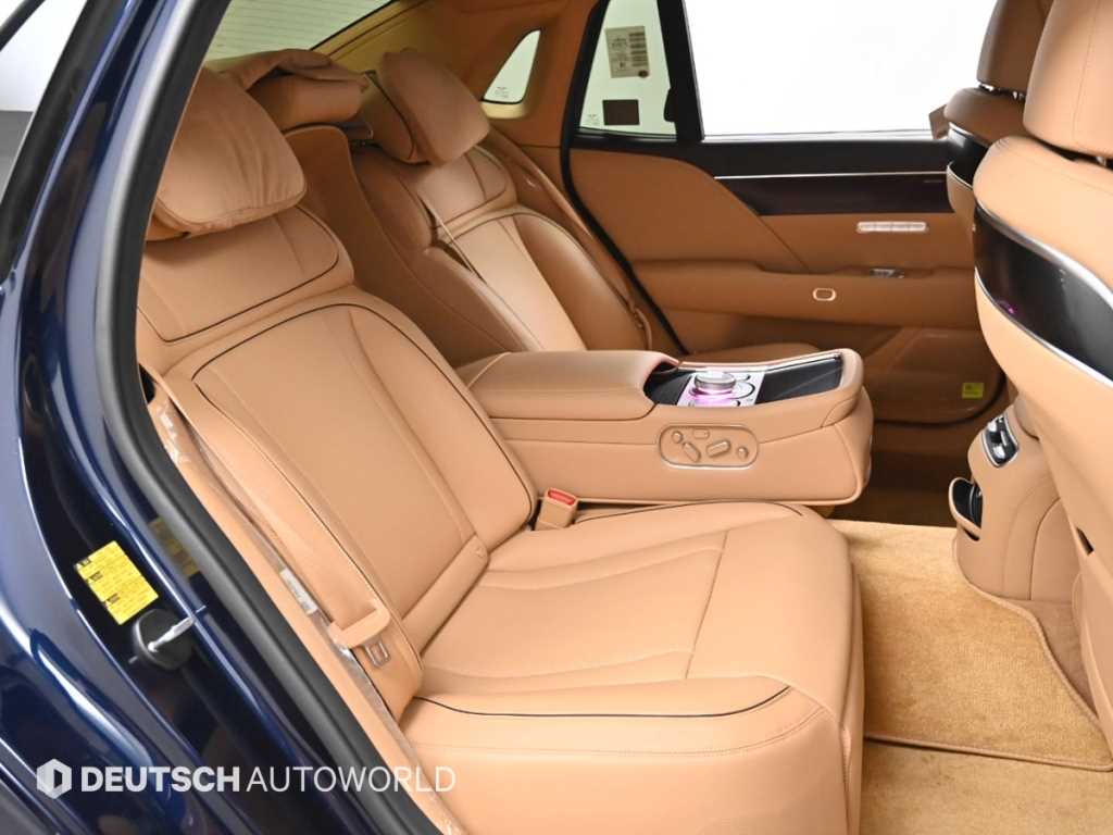 Genesis G90 - Vista 12