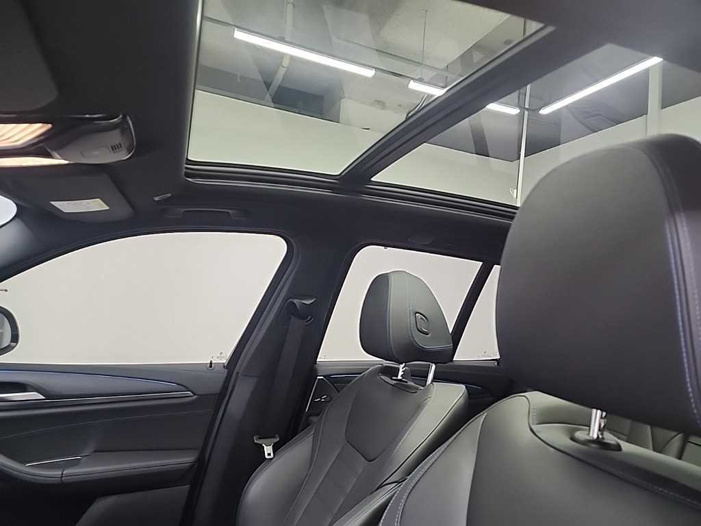 BMW iX3 2024 Plateado - Importación desde Corea - HF Imports Iquique - Foto 14