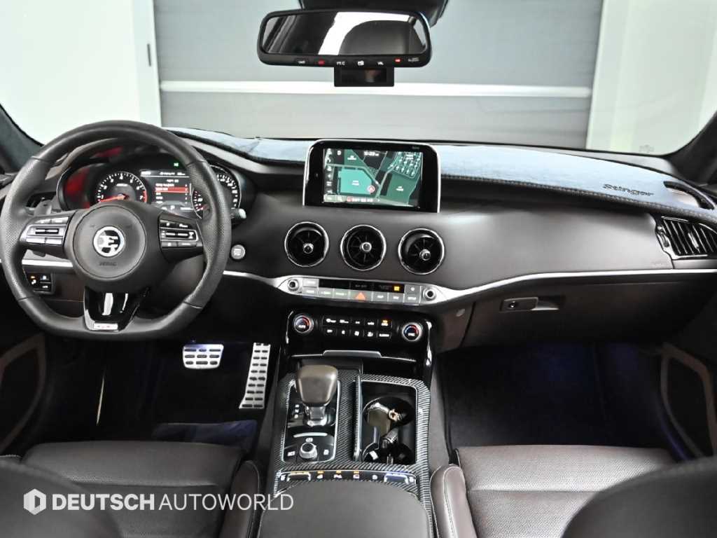 KIA Stinger - Vista 7