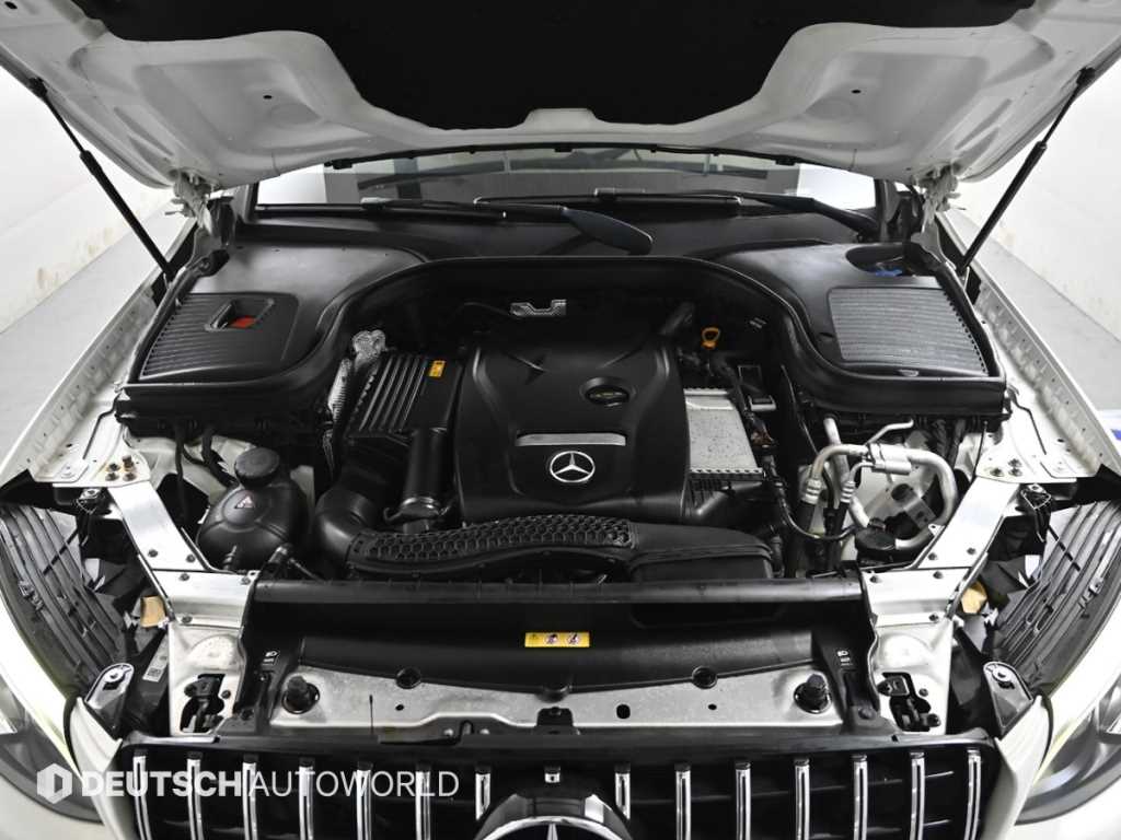 Mercedes Benz GLC Class - Vista 6