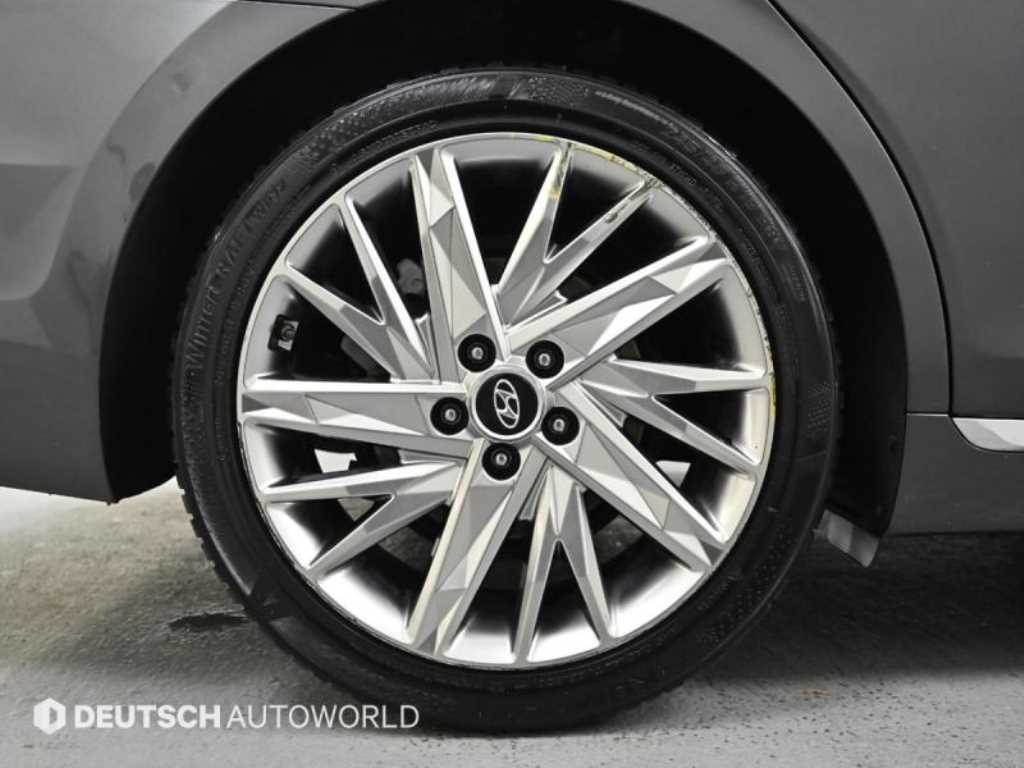 HYUNDAI Grandeur - Vista 5