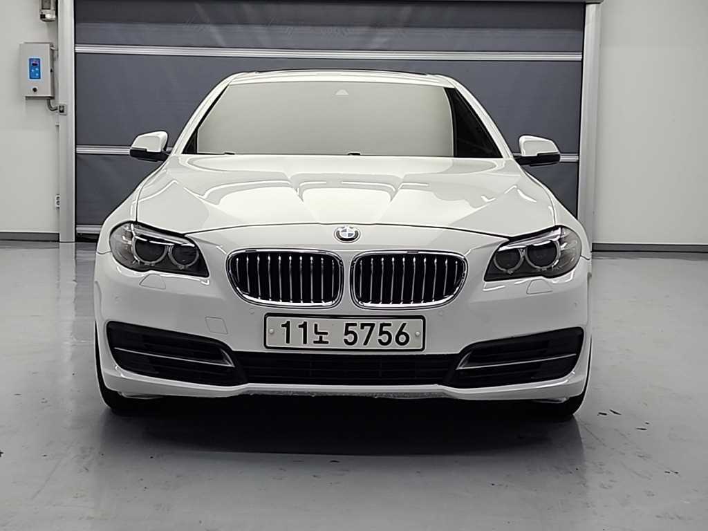 BMW 5 Series - Vista 2