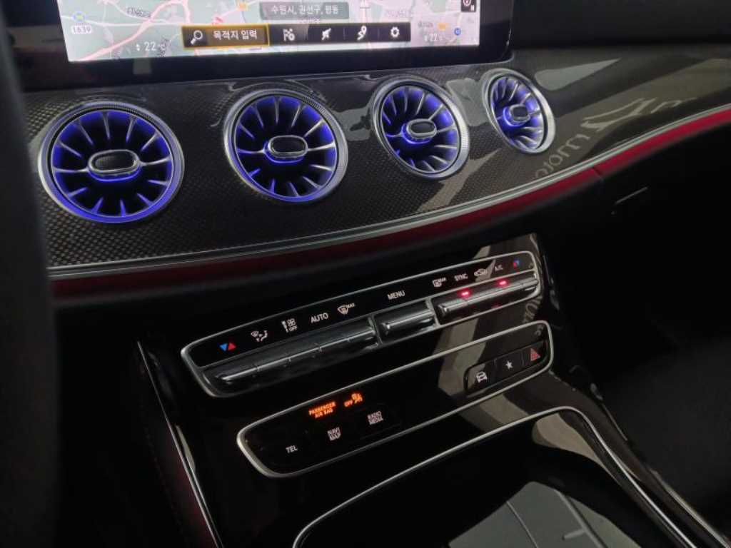 Mercedes Benz E class - Vista 12