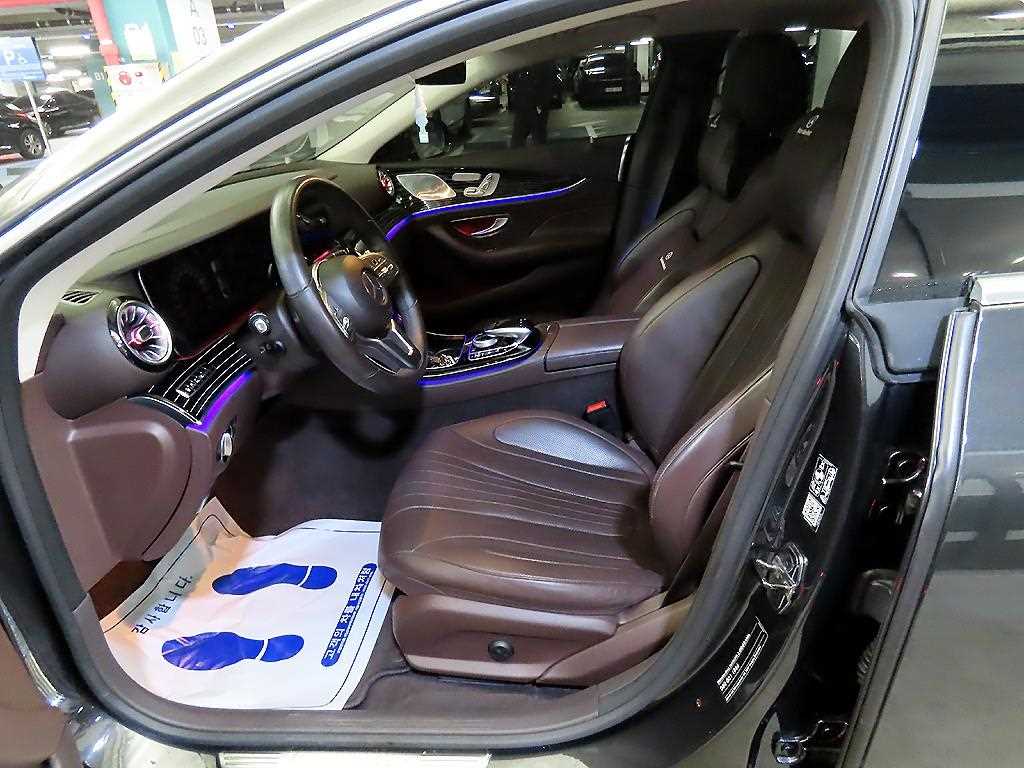 Mercedes Benz CLS Class - Vista 6